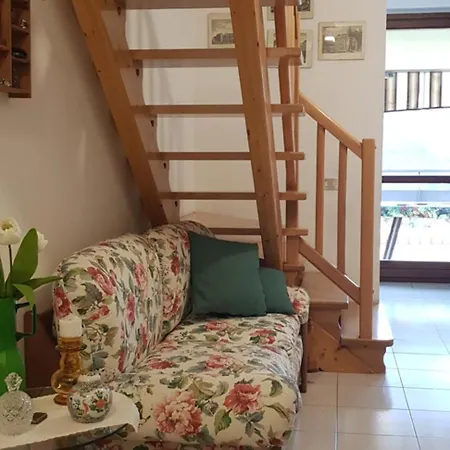 Isa 's House , A Terrace In Apartment