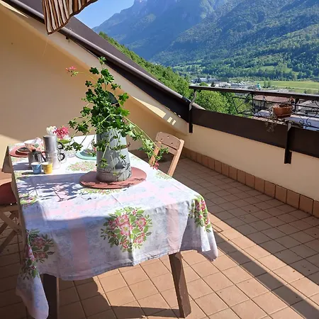 Isa 's House , A Terrace In Apartment